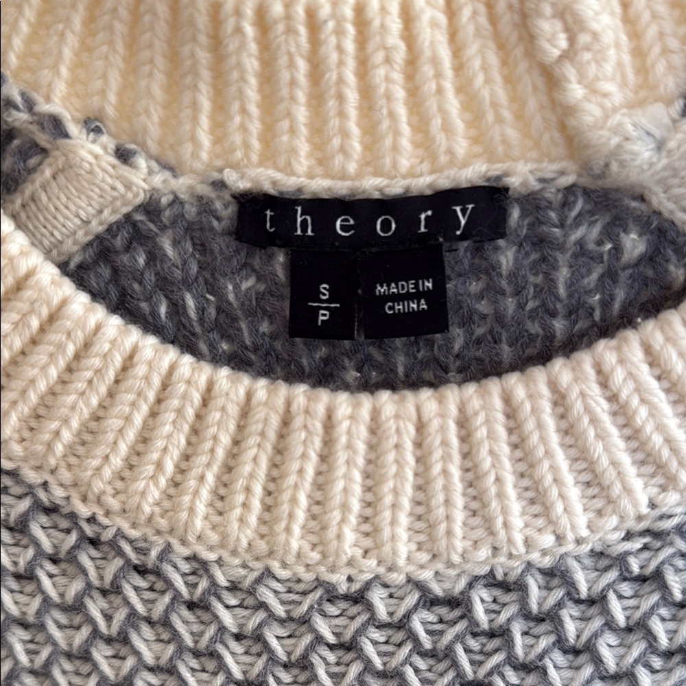Theory Wool Sweater - Picture 4 of 5